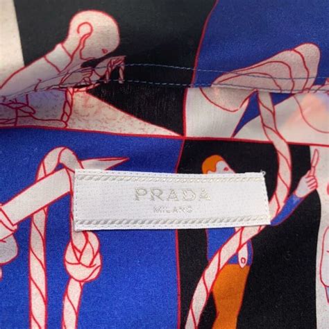 prada comic hemd|Mehr.